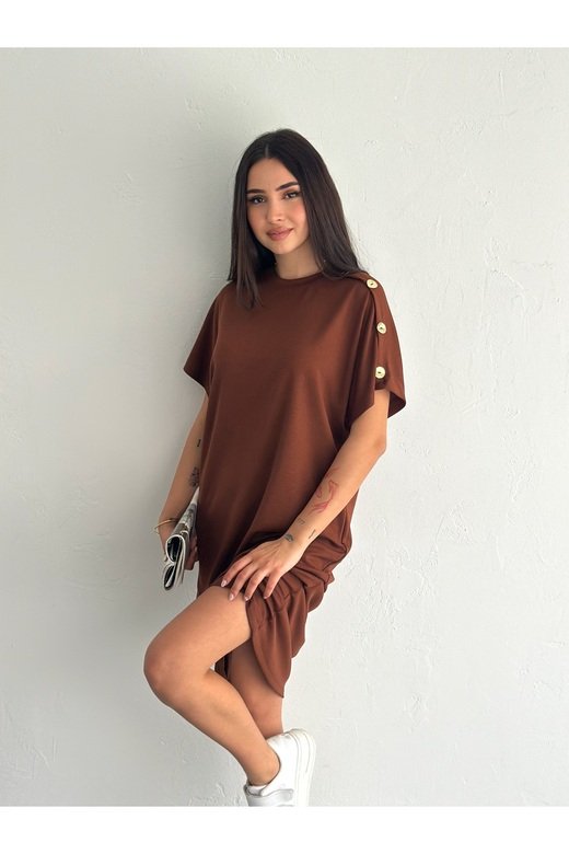 SÜS DÜĞME DETAYLI YUMUŞAK DOKU MODAL KUMAŞ ELBİSE