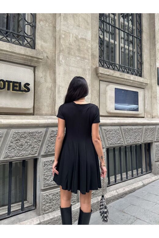 Modal Kumaş Volanlı Siyah Elbise