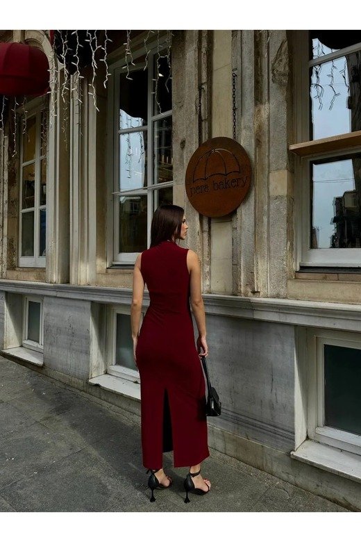 DRAPE YAKA İÇİ ASTARLI FERMUARLI BÜZGÜLÜ YIRTMAÇLI SANDY KUMAŞ ELBİSE