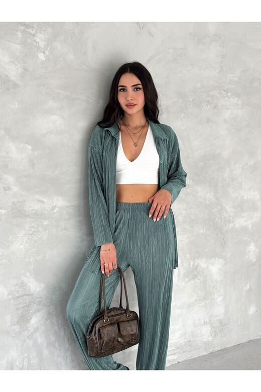Piliseli Kumaş Beli Lastikli Rahat Kalıp Geniş Paça Pantolun Gömlekli Takım