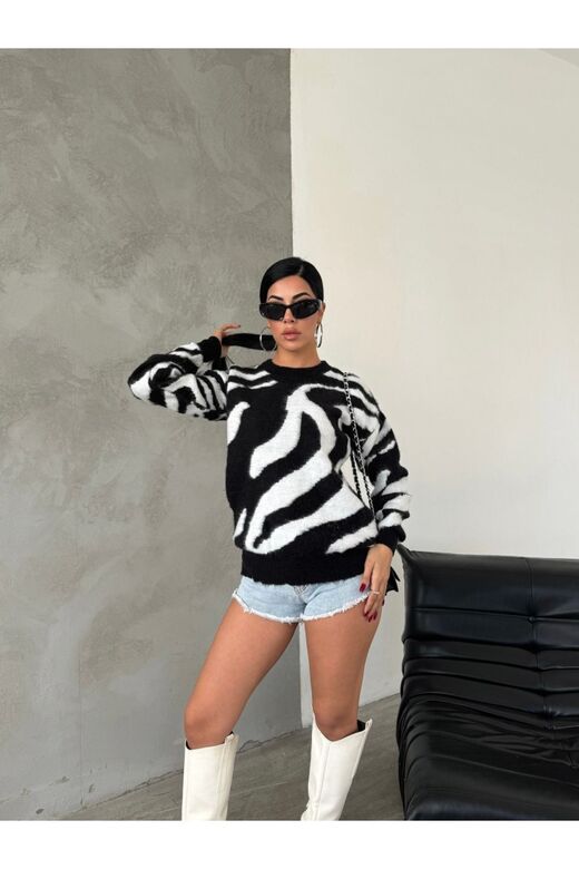 Zebra Desen Oversize Yuvarlak Yaka  Triko Kazak