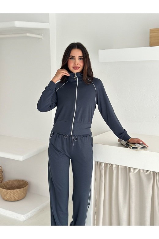 Biye Detaylı Geniş Paça Eşofman Takımı