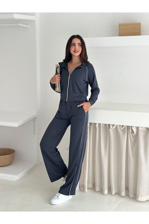 Biye Detaylı Geniş Paça Eşofman Takımı