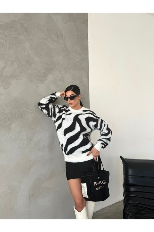 Zebra Desen Oversize Yuvarlak Yaka  Triko Kazak