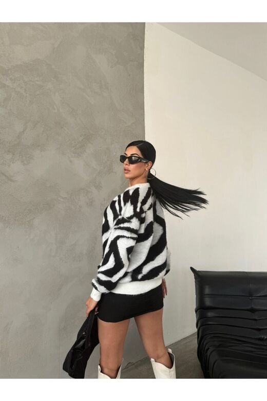 Zebra Desen Oversize Yuvarlak Yaka  Triko Kazak