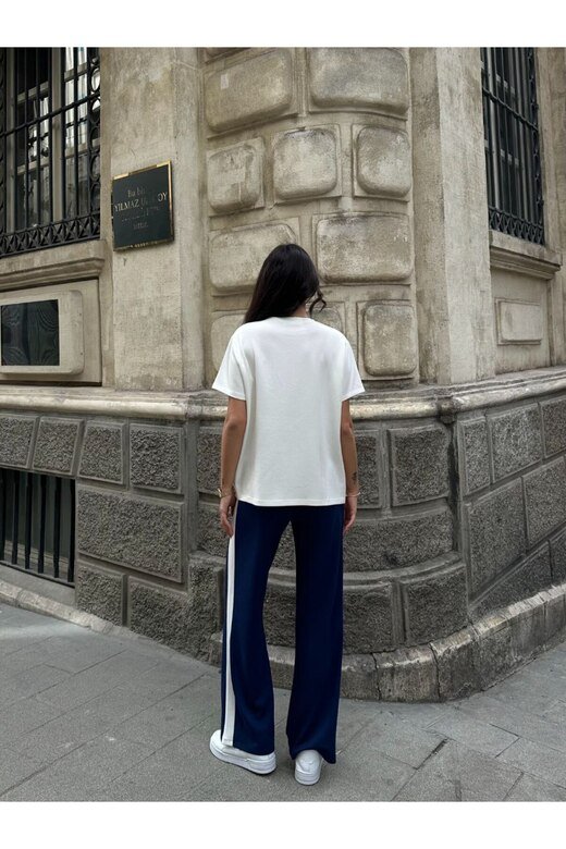GÜL NAKIŞLI GARNİLİ ŞERİT DETAYLI MODAL KUMAŞ EŞOFMAN TAKIM