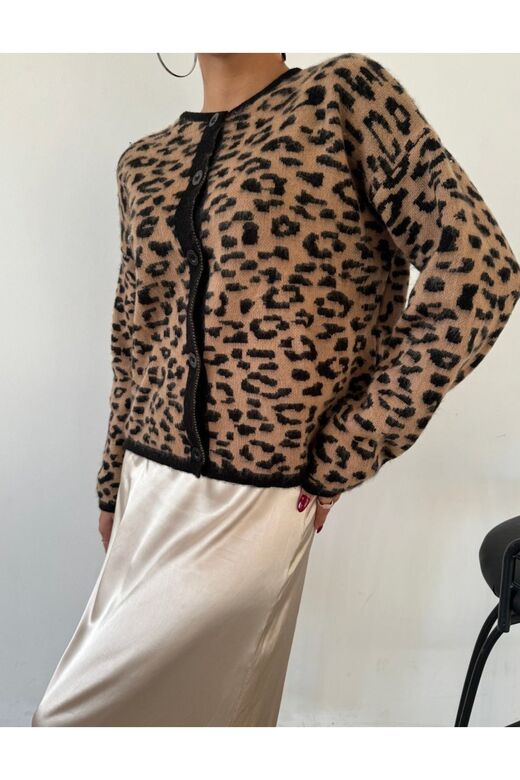 Leopar Desen Düğmeli Hırka