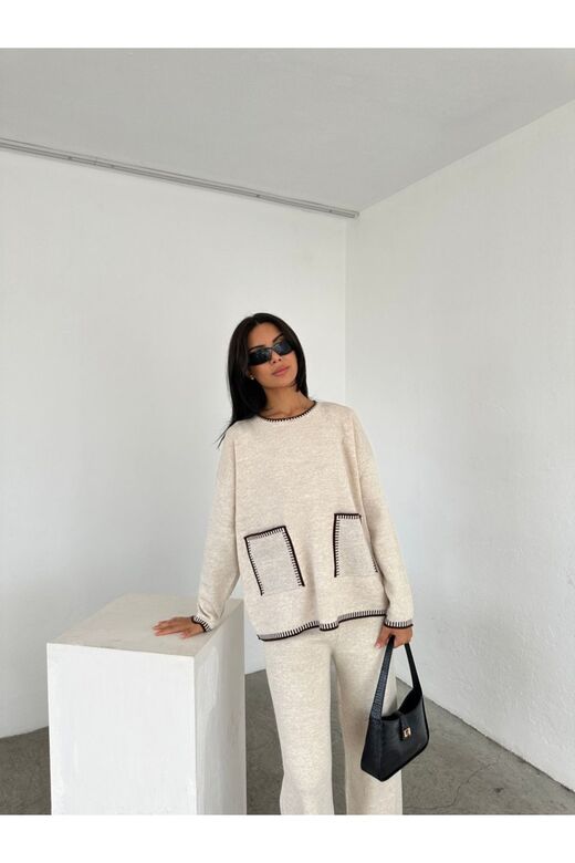 Oversize Cep Detaylı Geniş Paça Triko Takım