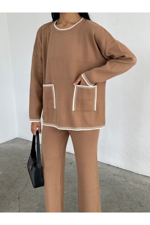 Oversize Cep Detaylı Geniş Paça Triko Takım