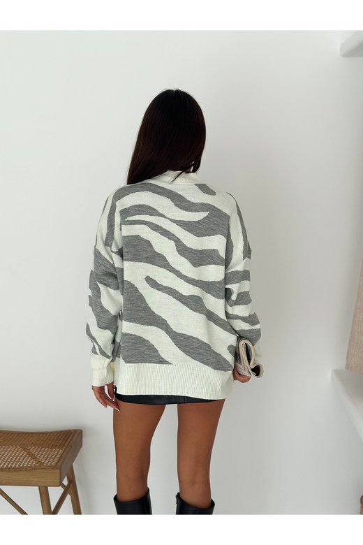 Yumuşak Doku Zebra Desen Triko Kazak