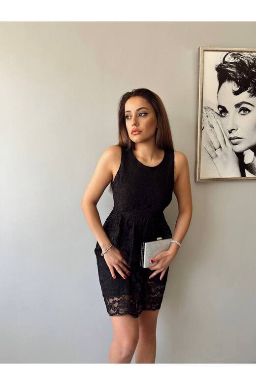 Dantelli Kolsuz Midi Elbise