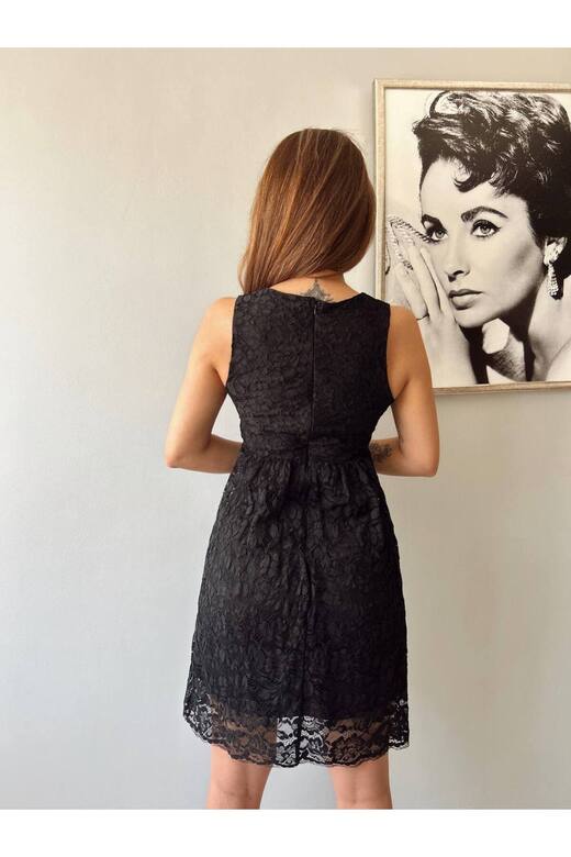 Dantelli Kolsuz Midi Elbise