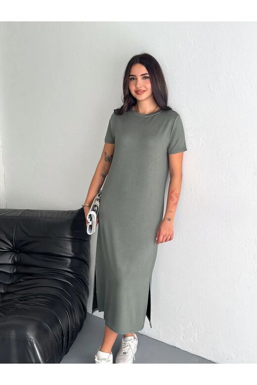 Yumuşak Doku Yırtmaçlı Modal Kumaş Midi Elbise
