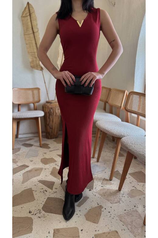 YIRTMAÇLI KOLSUZ MİDİ ELBİSE