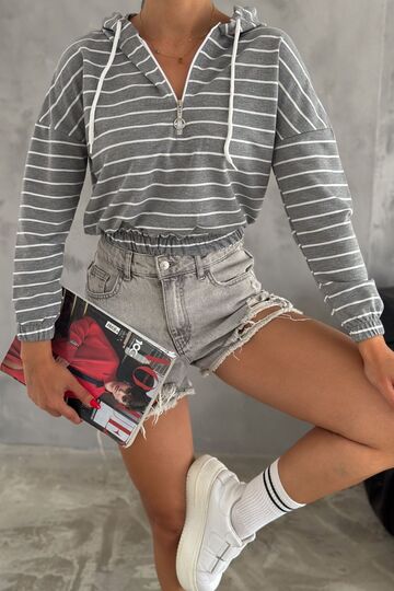 Kadın Kapüşonlu Yarım Fermuar İnce Çizgili Sweatshirt