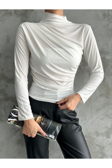 Omuz Ve Beli Büzgülü Dik Yaka Sandy Kumaş Bluz