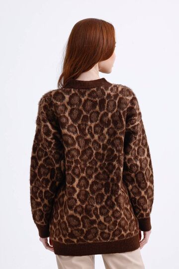 Leopar Desenli Oversize Düğmeli Yomuşak Triko Hırka