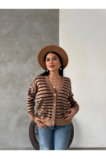 Çizgili Düğmeli Cep Detaylı  Oversize Triko Hırka