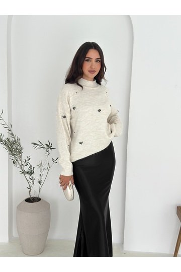 Çiçek Desenli Triko Kazak