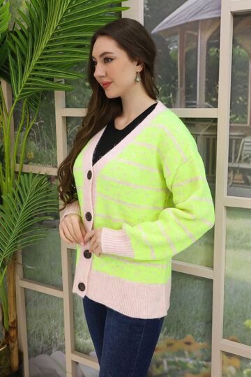 Oversize Yumuşak Kalp Desenli Örme Detaylı Düğmeli Triko Hırka