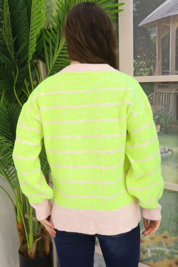 Oversize Yumuşak Kalp Desenli Örme Detaylı Düğmeli Triko Hırka