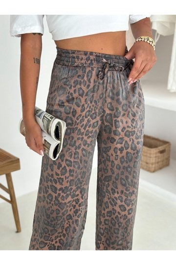 Leopar Desenli Beli Lastikli Geniş Paça Pantolon