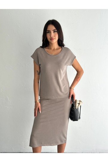 KISA KOL YIRTNAÇLI PİKE KUMAŞ ETEKLİ TAKIM