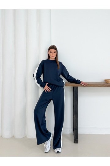 Geniş Şerit Detaylı Oversize Geniş Paça Modal Kumaş Eşofman Takım
