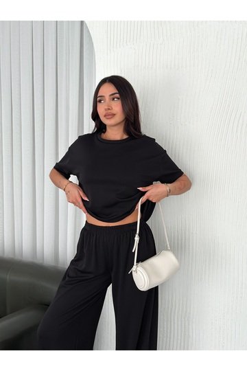 GENİŞ PAÇA YUMUŞAK DOKU MODAL KUMAŞ KISA KOL EŞOFMAN TAKIM