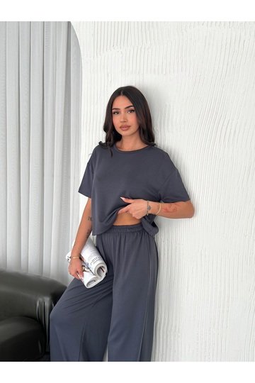 GENİŞ PAÇA YUMUŞAK DOKU MODAL KUMAŞ KISA KOL EŞOFMAN TAKIM