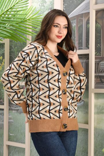 Oversize Yumuşak Örme Detaylı Düğmeli Triko Hırka