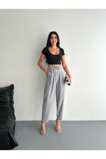 YUMUŞAK DOKU BELİ BAĞCIKLI DÜĞMELİ MODAL KUMAŞ PANTOLON