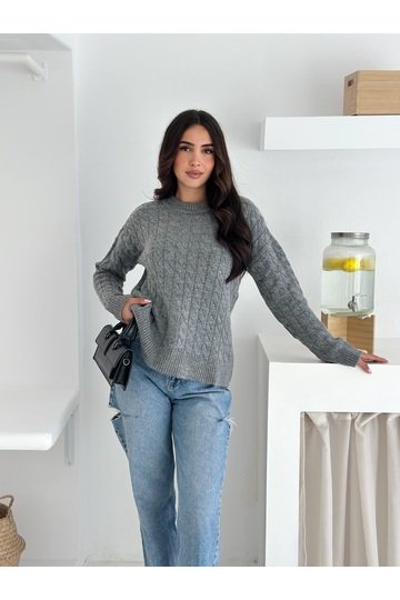 Yumuşak Dokulu Saç Örgülü Triko Kazak