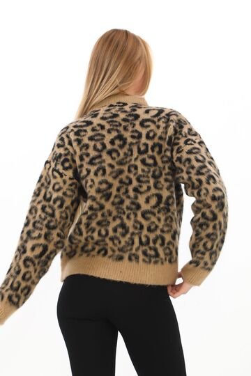 Leopar Desenli Sakalı Yumuşak Oversize Triko Kazak