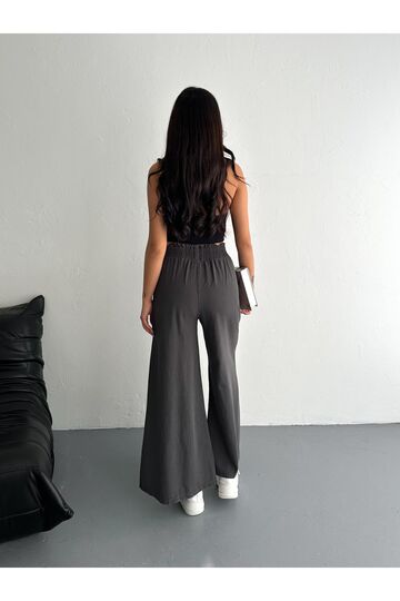 Gabardin Kumaş Beli Lastikli Geniş Paça Pantolon