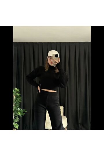 Crop Balıkçı Yaka Geniş Paça Yumuşak Triko Takım