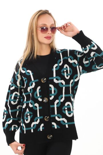Oversize Düğmeli Örme Detaylı Triko Hırka