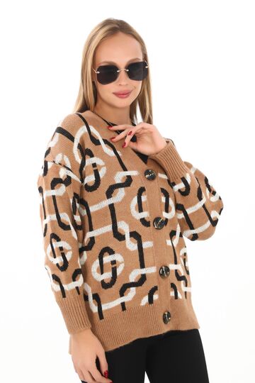 Oversize Düğmeli Örme Detaylı Triko Hırka