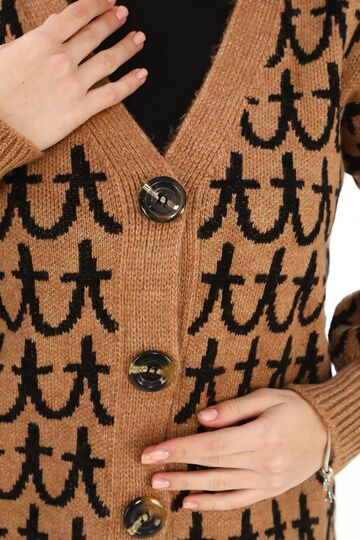Oversize Örme Detaylı Düğmeli Triko Hırka