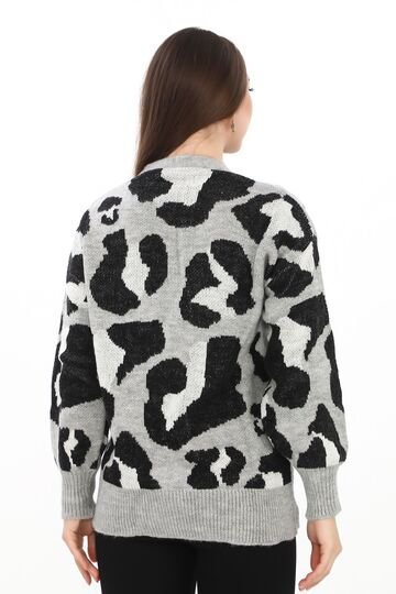 Leopar Desenli Düğmeli Oversize Örme Detaylı Triko Hırka