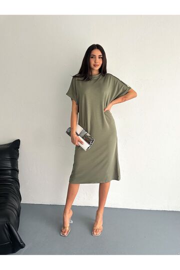 Süs Düğme Detaylı Yumuşak Doku Modal Kumaş Elbise