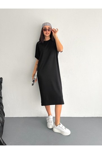 SÜS DÜĞME DETAYLI YUMUŞAK DOKU MODAL KUMAŞ ELBİSE