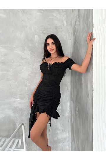 Göğüs Bağlamalı Büzgülü Brode Kumaş Elbise
