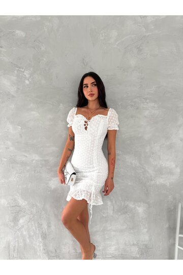 GÖĞÜS BAĞLAMALI BÜZGÜLÜ BRODE KUMAŞ ELBİSE