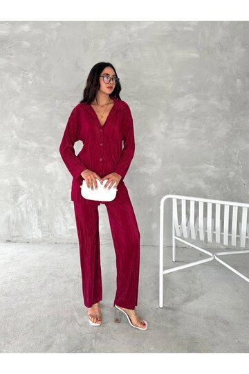 PİLİSELİ KUMAŞ BELİ LASTİKLİ RAHAT KALIP GENİŞ PAÇA PANTOLUN GÖMLEKLİ TAKIM