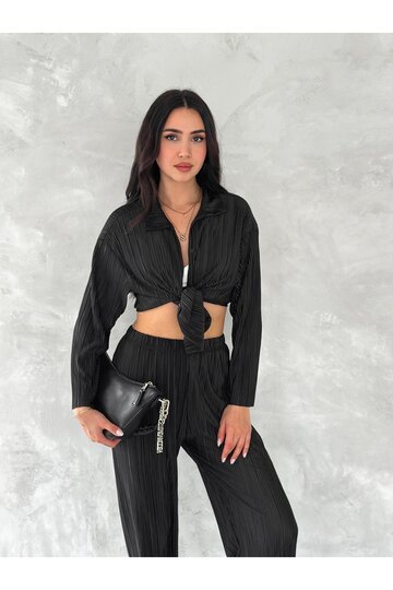 PİLİSELİ KUMAŞ BELİ LASTİKLİ RAHAT KALIP GENİŞ PAÇA PANTOLUN GÖMLEKLİ TAKIM
