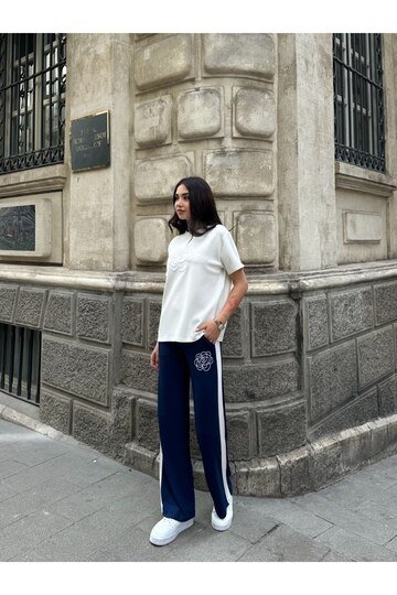 GÜL NAKIŞLI GARNİLİ ŞERİT DETAYLI MODAL KUMAŞ EŞOFMAN TAKIM