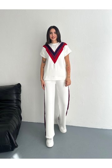 GARNİLİ KOLUNDAN ŞERİTLİ MODAL KUMAŞ EŞOFMAN TAKIM