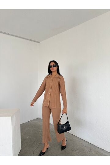 Polo Yaka Düğmeli Geniş Paça Pantolon Triko Takım