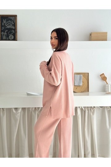 Balıkçı Yaka Düğme Detaylı Triko Takım